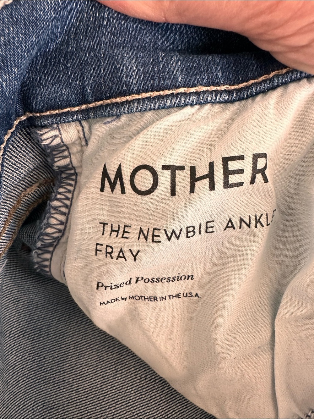 Mother “The Newbie” ankle frayed jeans in size 30 - Picture 7 of 9
